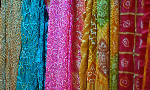 tie-and-dye-bandhani-work-gujarat